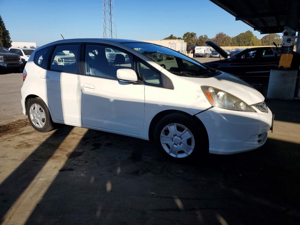 72025756 :رقم المزاد ، JHMGE8H38CC035643 vin ، 2012 Honda Fit مزاد بيع