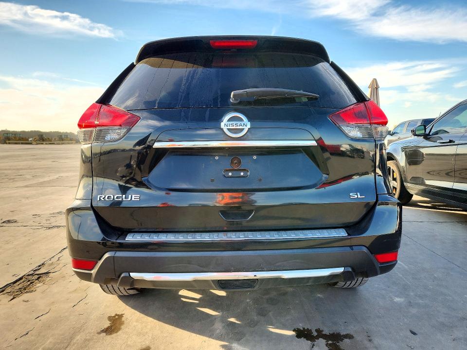 Продажа на аукционе авто 2018 Nissan Rogue, vin: JN8AT2MT4JW490229, номер лота: 72424996