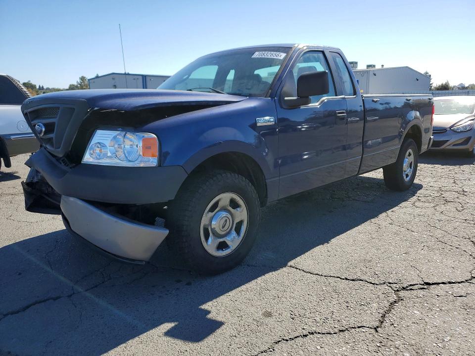 70832656 :رقم المزاد ، 1FTRF12257KC45238 vin ، 2007 Ford F150 مزاد بيع