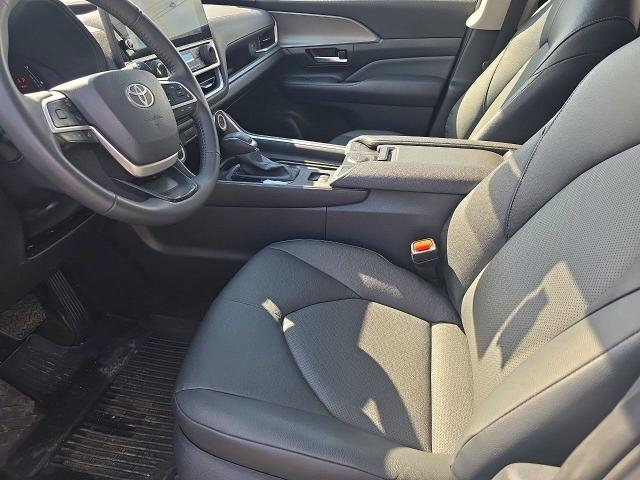 Продаж на аукціоні авто 2026 Toyota Grand Highlander Hybrid, vin: 5TDACAB56TS086765, номер лоту: 71972056