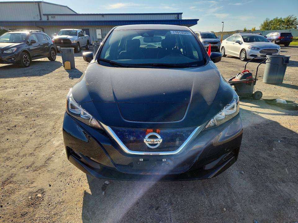 71913526 :رقم المزاد ، 1N4AZ1CP7JC313030 vin ، 2018 Nissan Leaf مزاد بيع