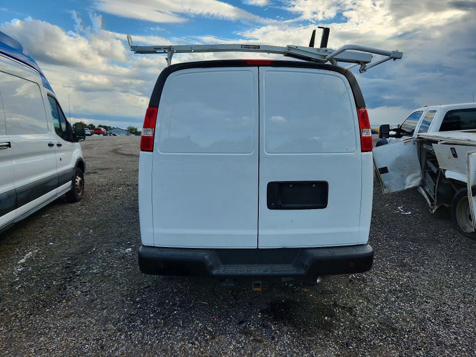Продаж на аукціоні авто 2022 Chevrolet Express G2500, vin: 1GCWGAFP1N1164794, номер лоту: 69857246