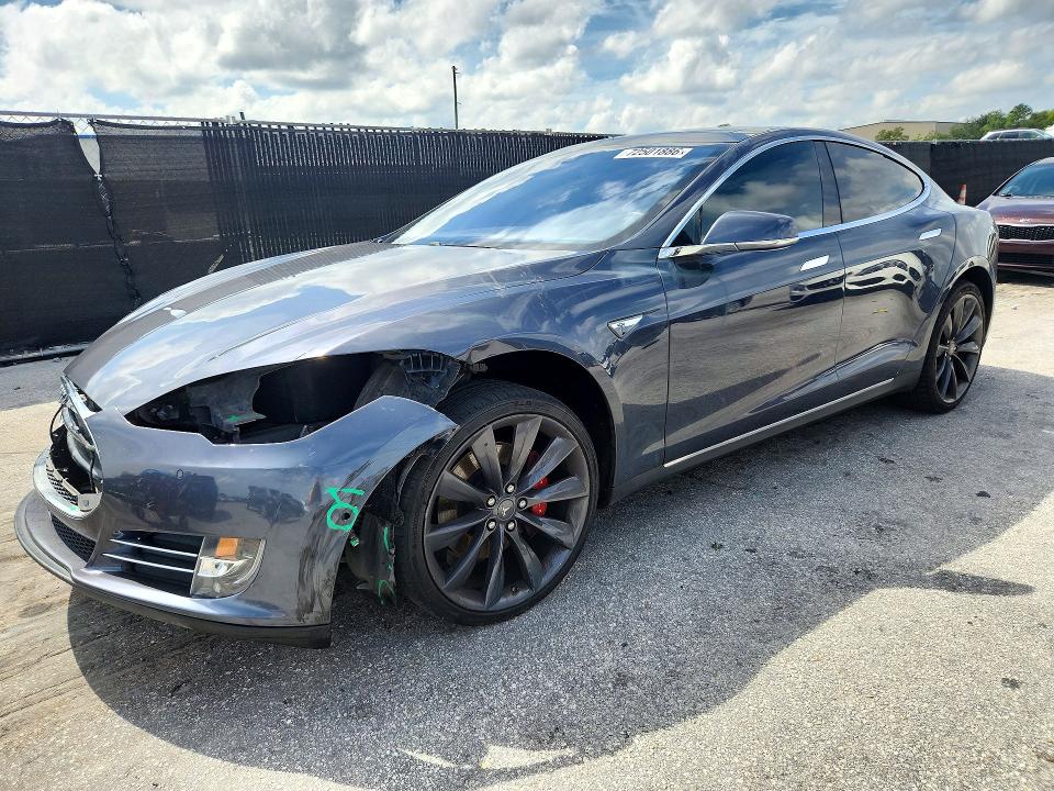 Aukcja sprzedaży 2014 Tesla Model S, vin: 5YJSA1H11EFP59595, numer aukcji: 72501886