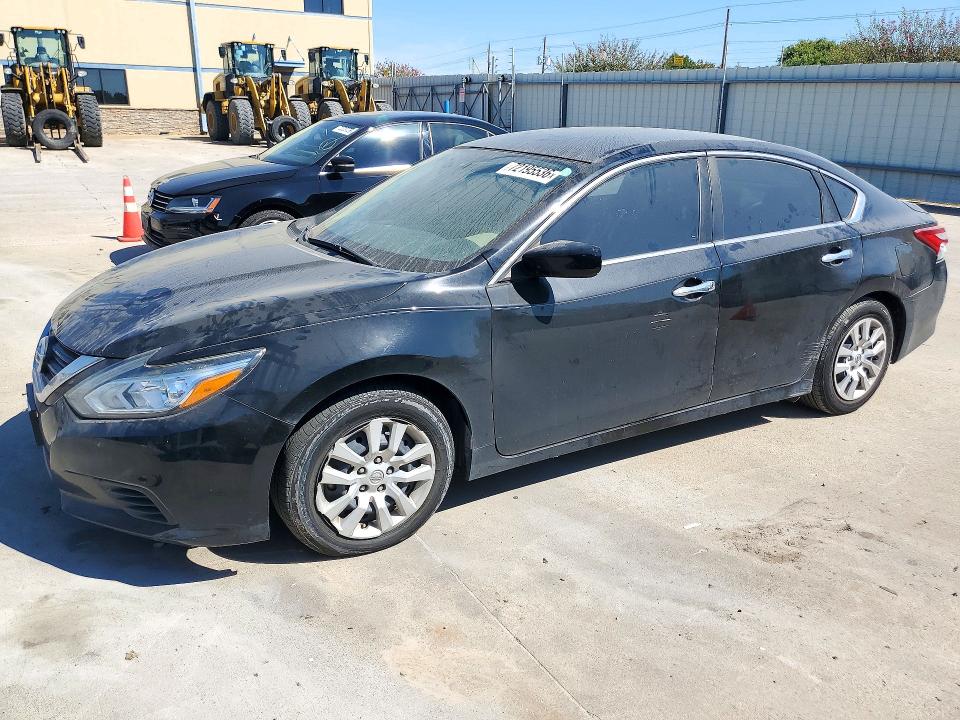 2016 Nissan Altima მანქანა იყიდება აუქციონზე, vin: 1N4AL3AP0GN304098, აუქციონის ნომერი: 72195536