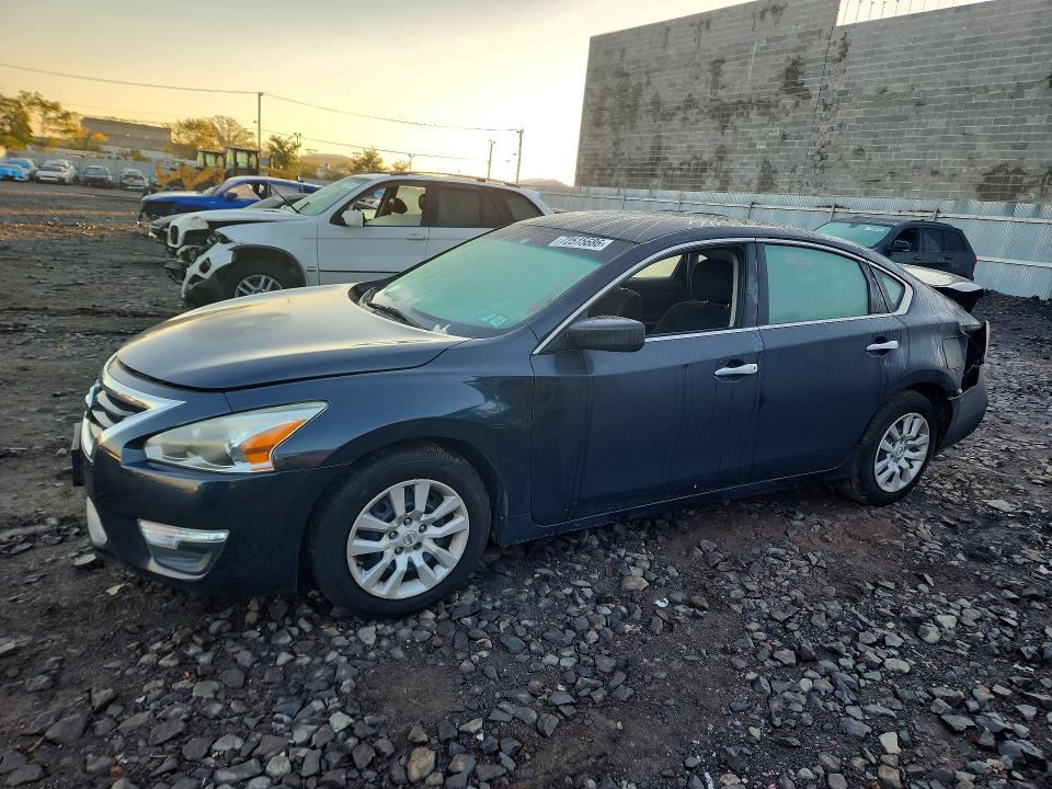 2015 Nissan Altima მანქანა იყიდება აუქციონზე, vin: 1N4AL3AP0FN886542, აუქციონის ნომერი: 72515686