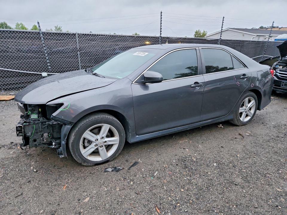71357726 :رقم المزاد ، 4T1BF1FK1DU237953 vin ، 2013 Toyota Camry مزاد بيع