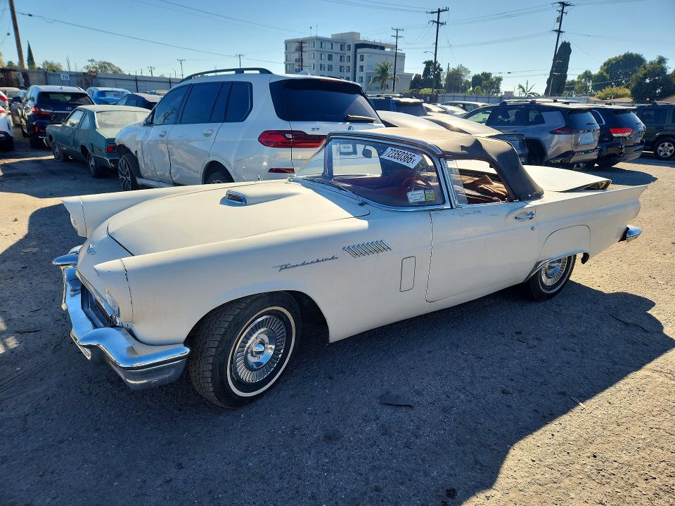 Продаж на аукціоні авто 1957 Ford Thunderbird, vin: 07FH271684, номер лоту: 72350366
