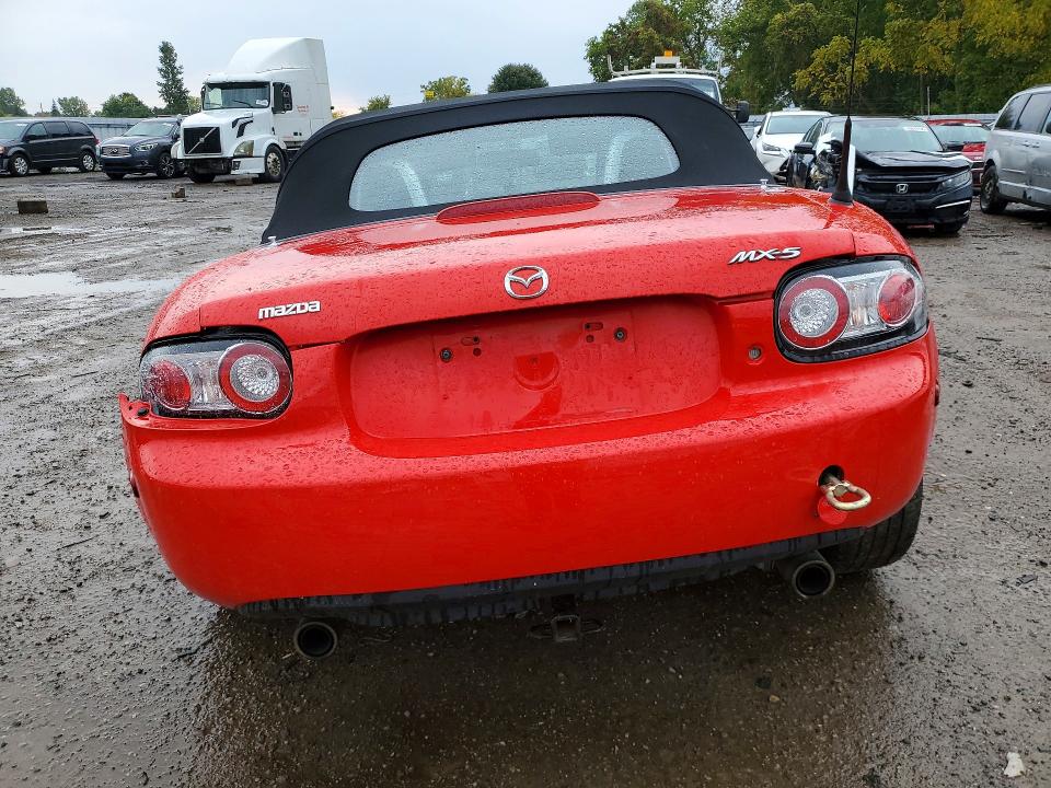 Продажа на аукционе авто 2006 Mazda Mx-5 Miata, vin: JM1NC15F060115609, номер лота: 70301896