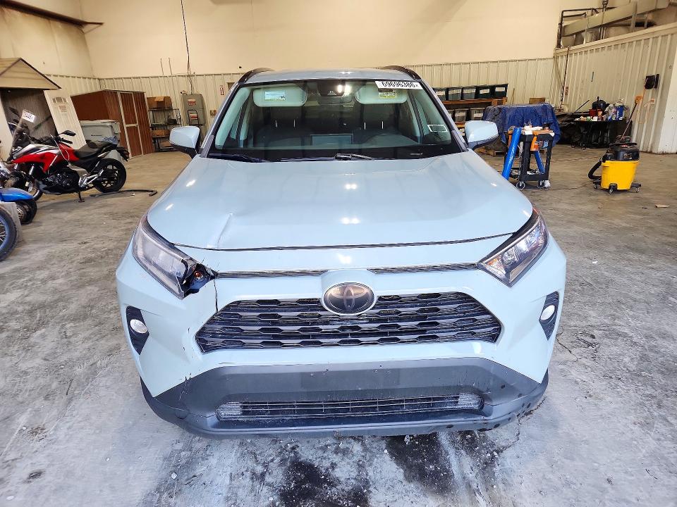 2021 Toyota Rav4 მანქანა იყიდება აუქციონზე, vin: 2T3P1RFV4MW223386, აუქციონის ნომერი: 69696386