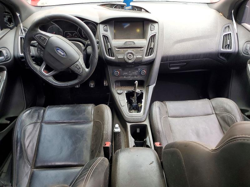 72375736 :رقم المزاد ، 1FADP3L94HL229855 vin ، 2017 Ford Focus مزاد بيع