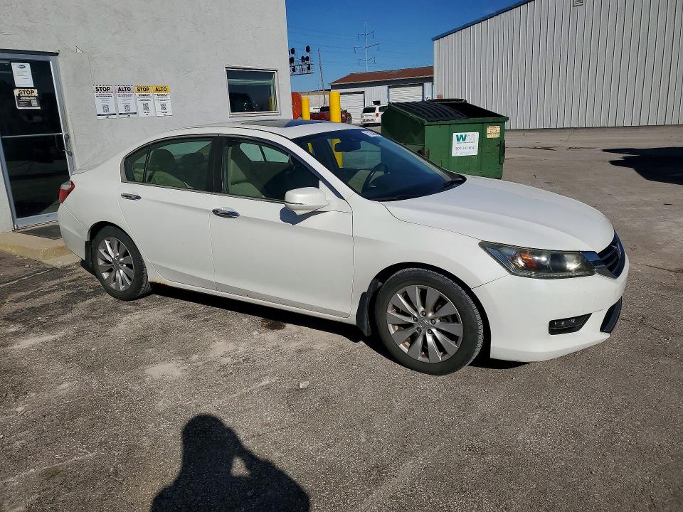 Aukcja sprzedaży 2015 Honda Accord, vin: 1HGCR2F82FA038572, numer aukcji: 71153856