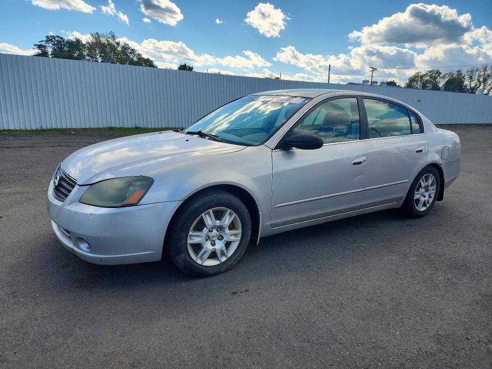 Auction sale of the 2005 Nissan Altima, vin: 1N4AL11E15N929349, lot number: 72740166