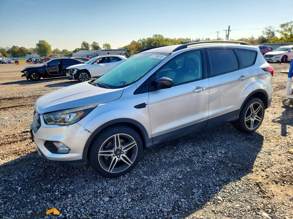 Продаж на аукціоні авто 2019 Ford Escape, vin: 1FMCU9HD5KUC43663, номер лоту: 72768016