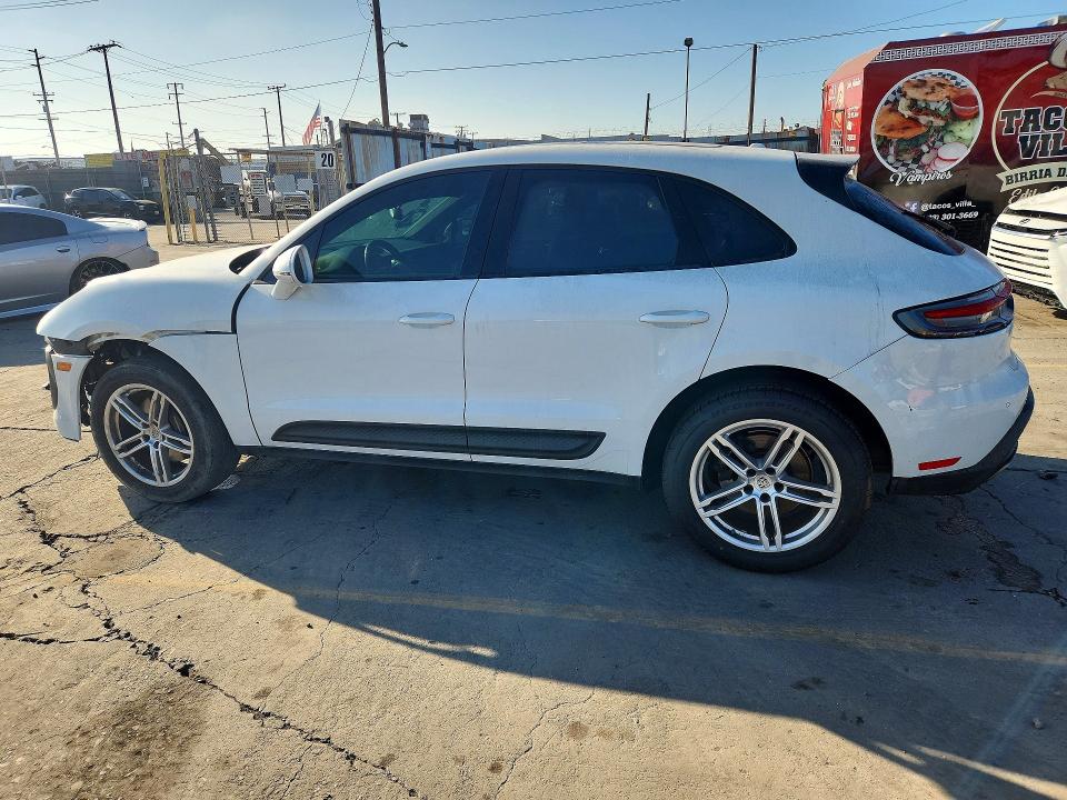 2024 Porsche Macan მანქანა იყიდება აუქციონზე, vin: WP1AA2A53RLB04497, აუქციონის ნომერი: 72538566