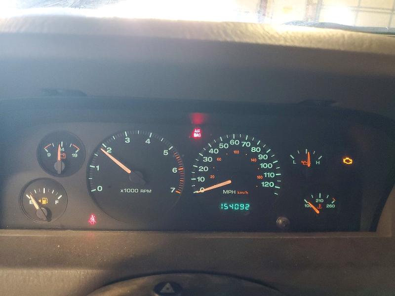 72436936 :رقم المزاد ، 1J8GW48S52C270202 vin ، 2002 Jeep Grand Cherokee مزاد بيع