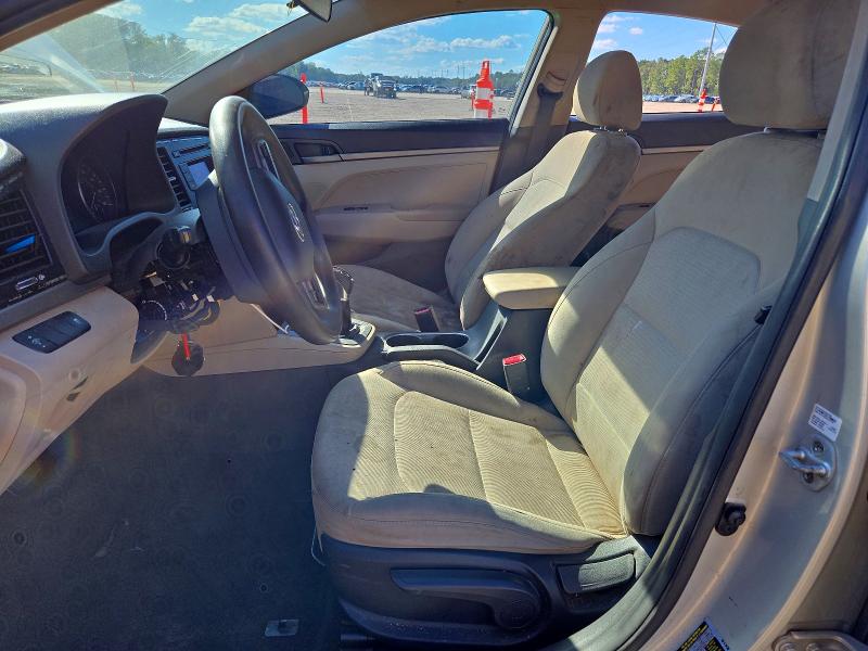 72171176 :رقم المزاد ، 5NPD74LF4HH125618 vin ، 2017 Hyundai Elantra مزاد بيع