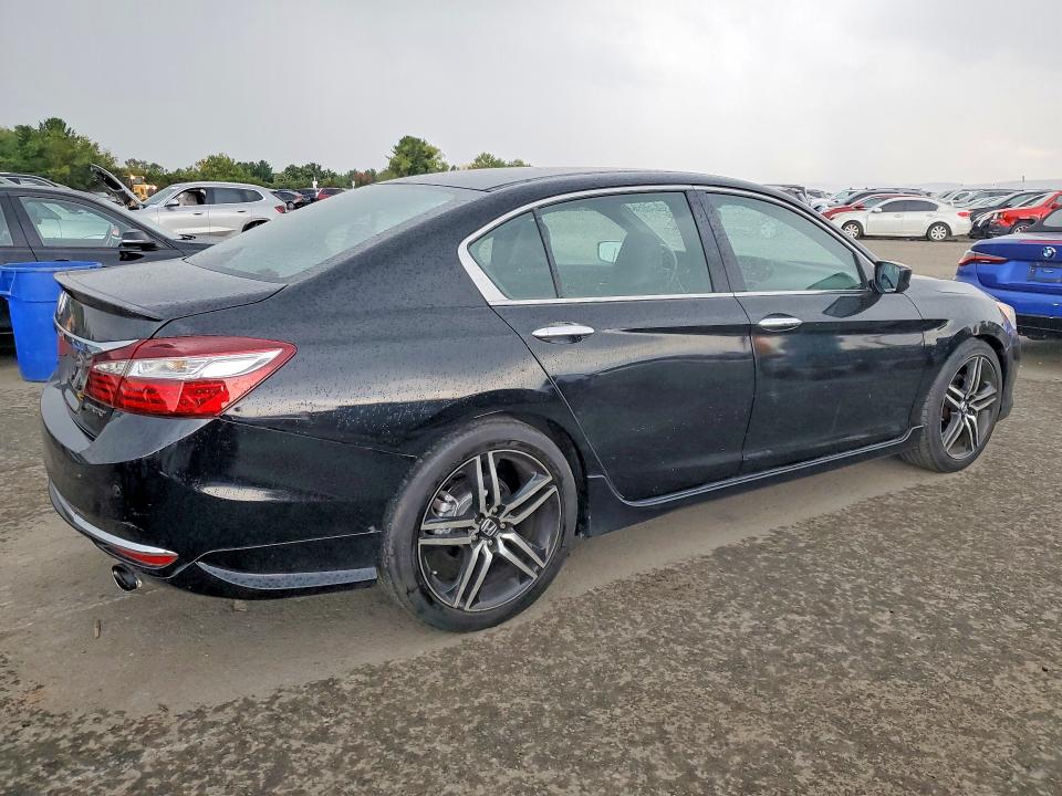 Продажа на аукционе авто 2017 Honda Accord, vin: 1HGCR2F59HA021826, номер лота: 71742156