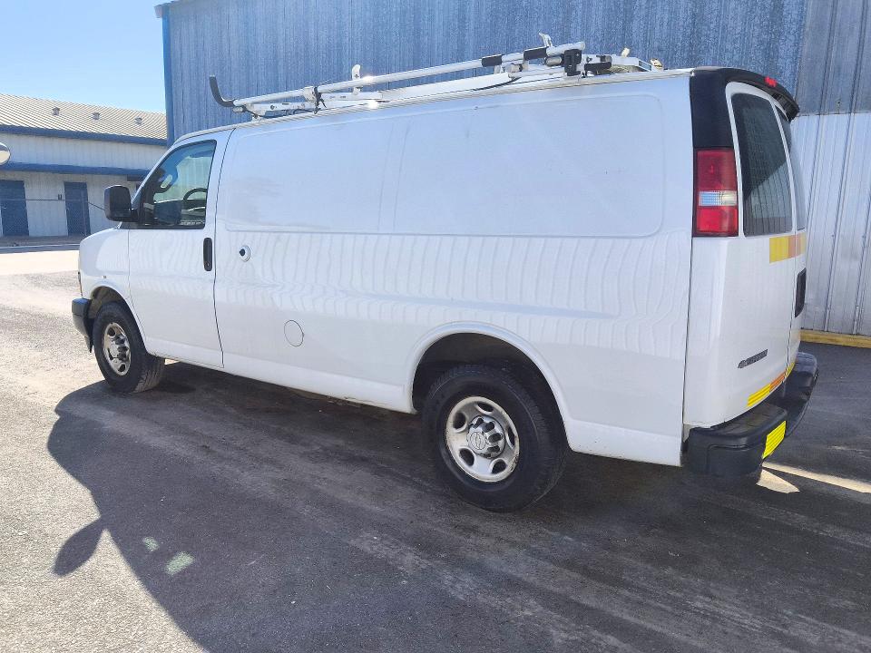 70786916 :رقم المزاد ، 1GCWGAFP4J1189375 vin ، 2018 Chevrolet Express G2500 مزاد بيع