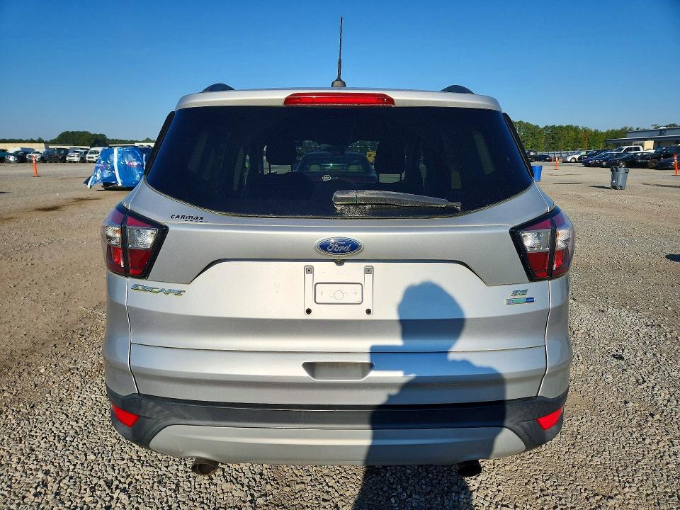 2018 Ford Escape მანქანა იყიდება აუქციონზე, vin: 1FMCU9GD9JUA11762, აუქციონის ნომერი: 72920296