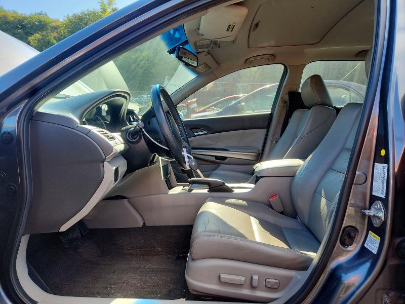 70108936 :رقم المزاد ، 1HGCP2F88AA064933 vin ، 2010 Honda Accord مزاد بيع