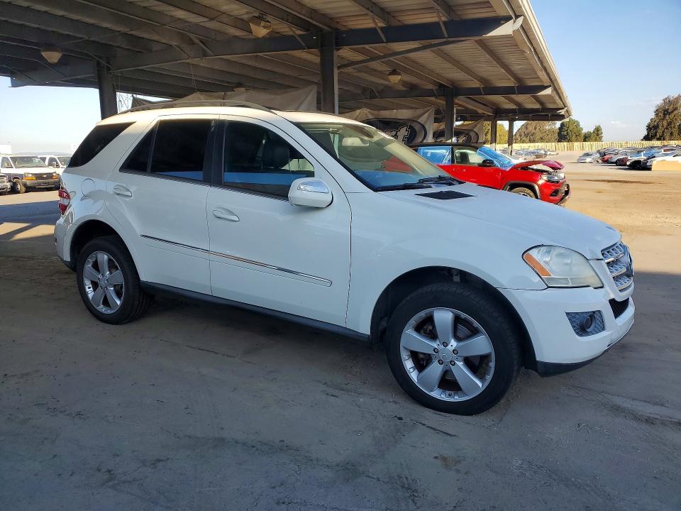 2010 Mercedes-benz Ml მანქანა იყიდება აუქციონზე, vin: 4JGBB8GB0AA616605, აუქციონის ნომერი: 71003506