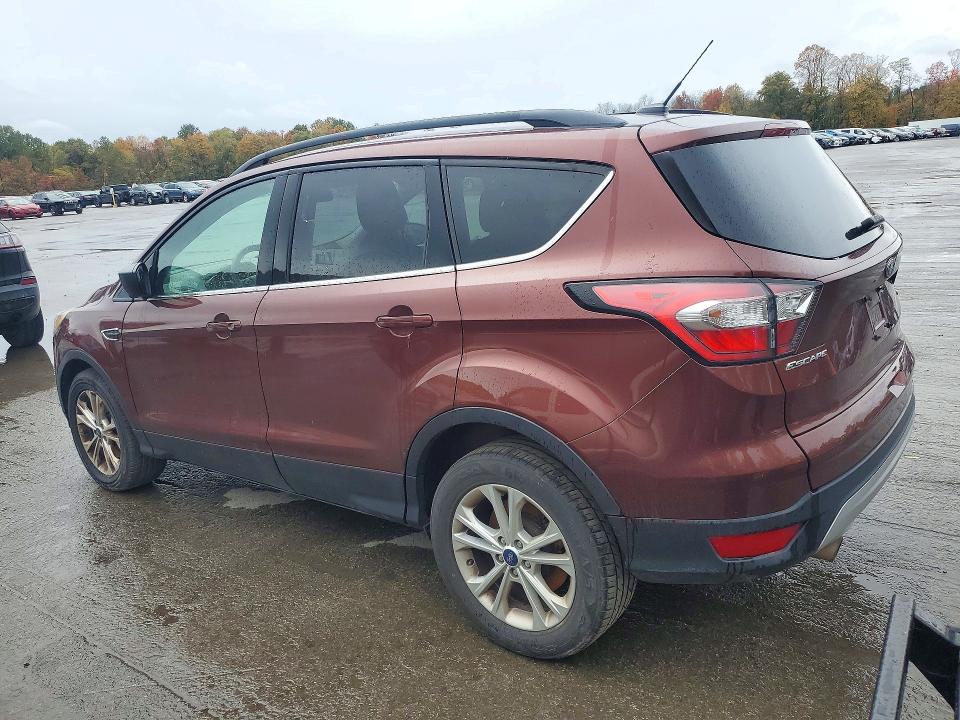 Продаж на аукціоні авто 2018 Ford Escape, vin: 1FMCU9GD0JUC25989, номер лоту: 73421666