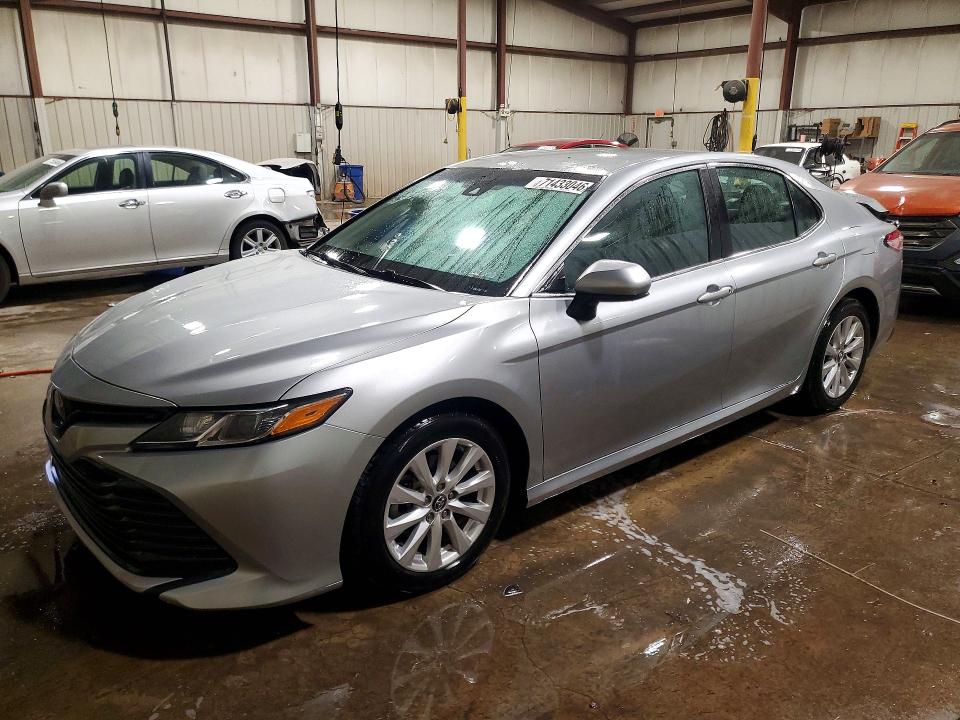 Aukcja sprzedaży 2018 Toyota Camry, vin: 4T1B11HK2JU127999, numer aukcji: 71433046