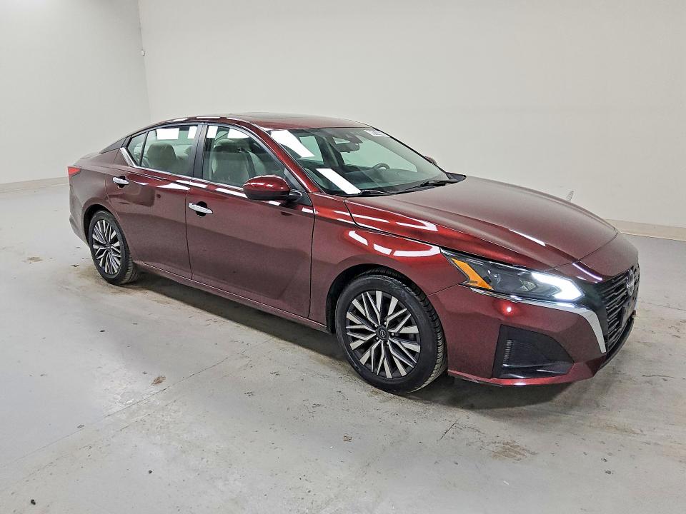 2023 Nissan Altima მანქანა იყიდება აუქციონზე, vin: 1N4BL4DV0PN357842, აუქციონის ნომერი: 69174466