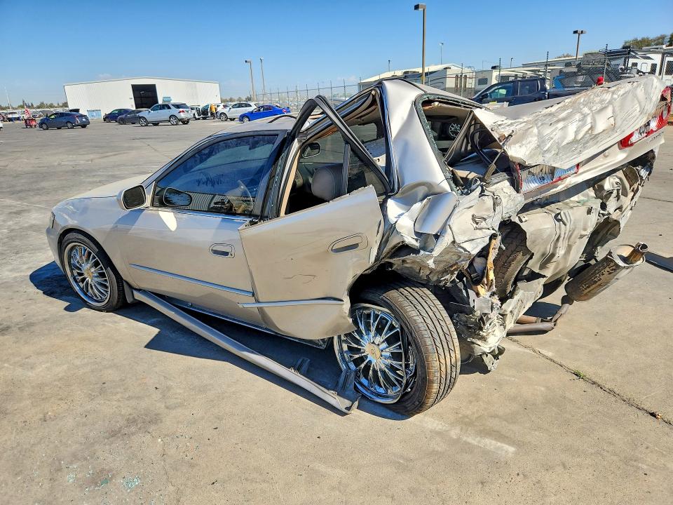 71023236 :رقم المزاد ، 1HGCG1655XA015813 vin ، 1999 Honda Accord مزاد بيع