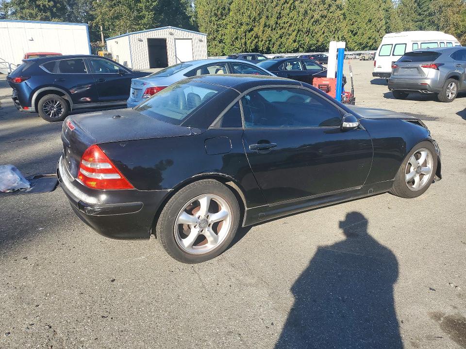 71490066 :رقم المزاد ، WDBKK65F71F194509 vin ، 2001 Mercedes-benz Slk مزاد بيع