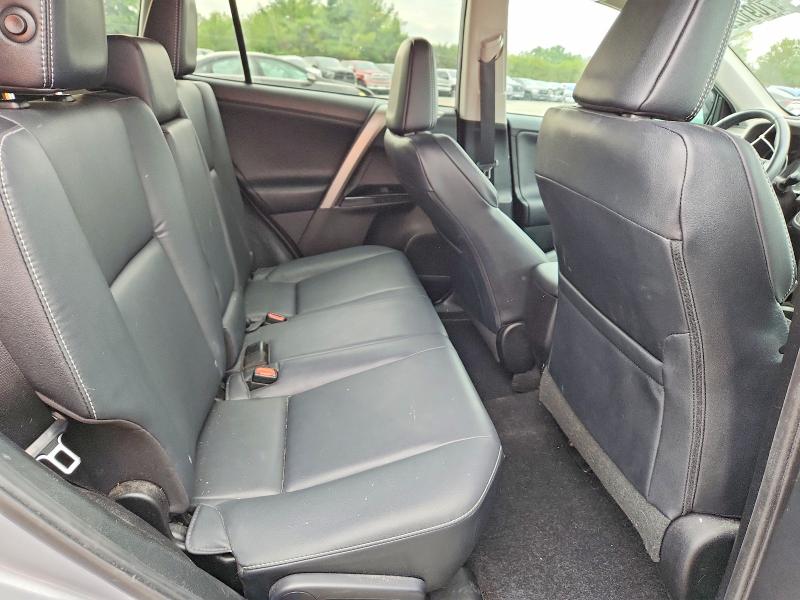 Продаж на аукціоні авто 2017 Toyota Rav4, vin: 2T3DFREV5HW623484, номер лоту: 70910226