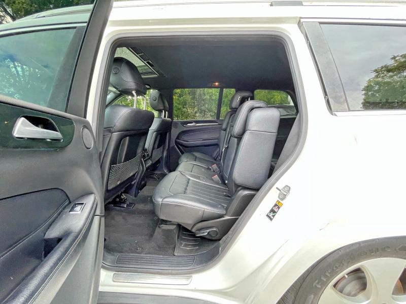 71856966 :رقم المزاد ، 4JGDF6EE9JB160497 vin ، 2018 Mercedes-benz Gls مزاد بيع