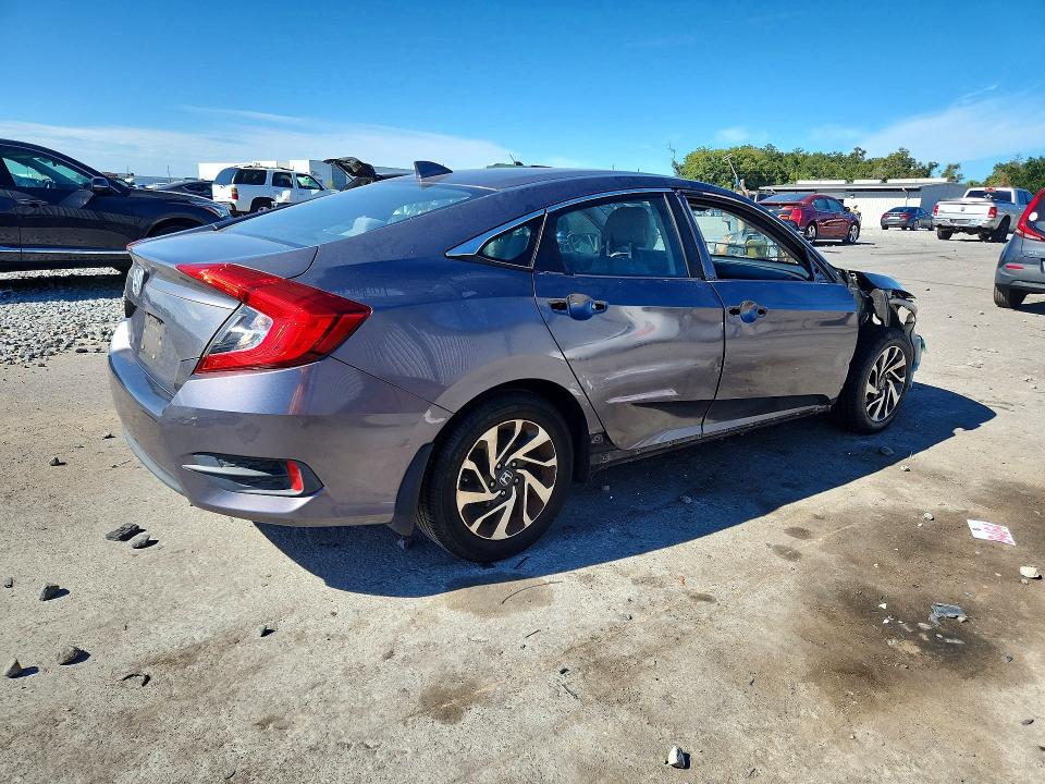 71396406 :رقم المزاد ، 19XFC2F82HE005410 vin ، 2017 Honda Civic مزاد بيع