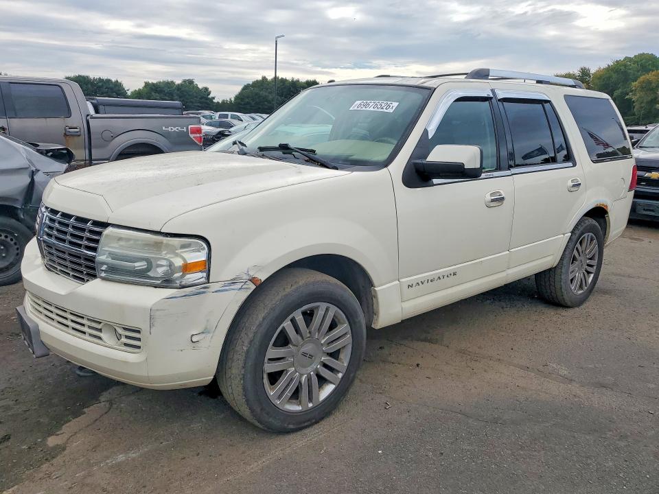 2008 Lincoln Navigator მანქანა იყიდება აუქციონზე, vin: 5LMFU285X8LJ01723, აუქციონის ნომერი: 69676526