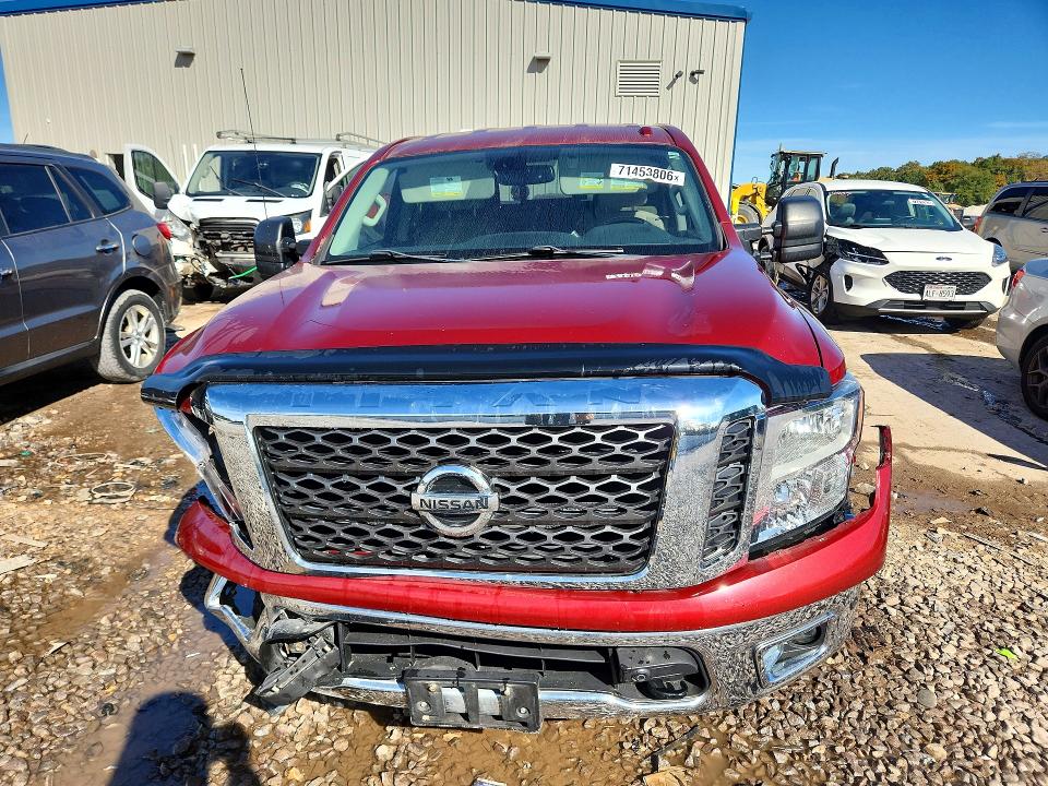 2017 Nissan Titan მანქანა იყიდება აუქციონზე, vin: 1N6AA1E58HN574773, აუქციონის ნომერი: 71453806