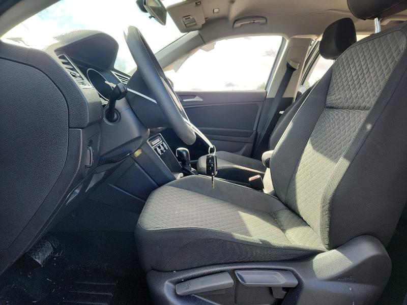 72317576 :رقم المزاد ، 3VV0B7AX4LM057867 vin ، 2020 Volkswagen Tiguan مزاد بيع