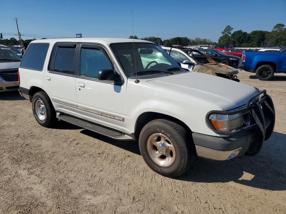 Продажа на аукционе авто 2000 Ford Explorer, vin: 1FMZU63E7YZB06888, номер лота: 72664766