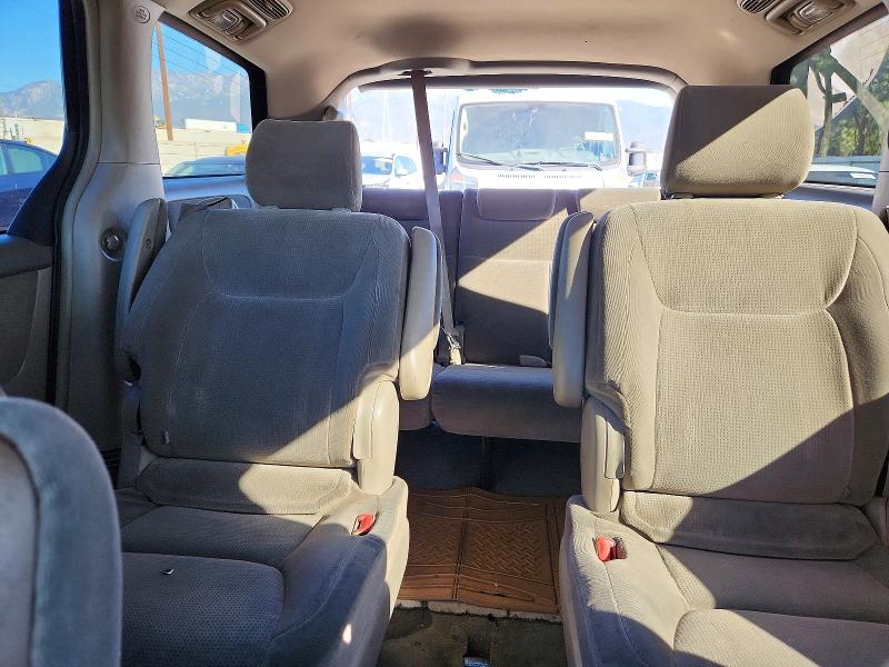2004 Toyota Sienna მანქანა იყიდება აუქციონზე, vin: 5TDZA23C54S131630, აუქციონის ნომერი: 71501116