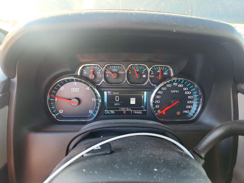 72640816 :رقم المزاد ، 1GNSKHKC1JR182191 vin ، 2018 Chevrolet Suburban مزاد بيع