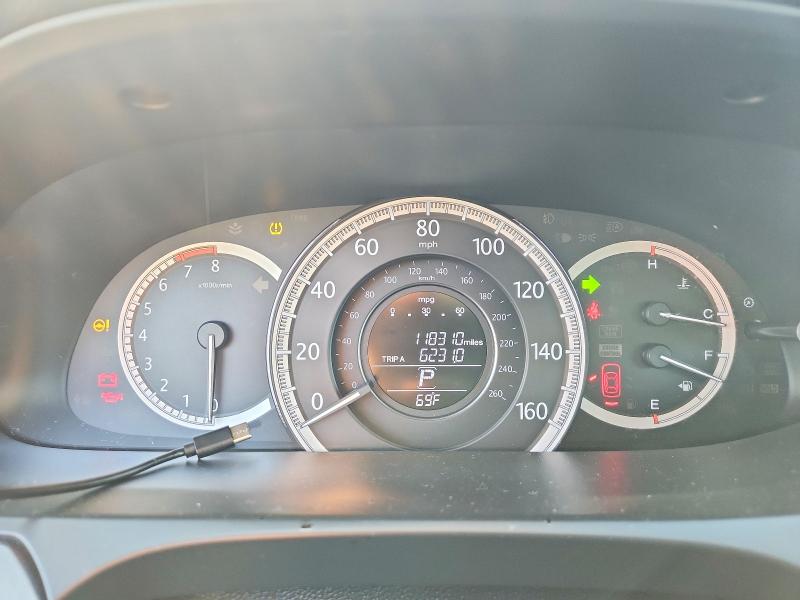 2015 Honda Accord მანქანა იყიდება აუქციონზე, vin: 1HGCR2F30FA095115, აუქციონის ნომერი: 70999956