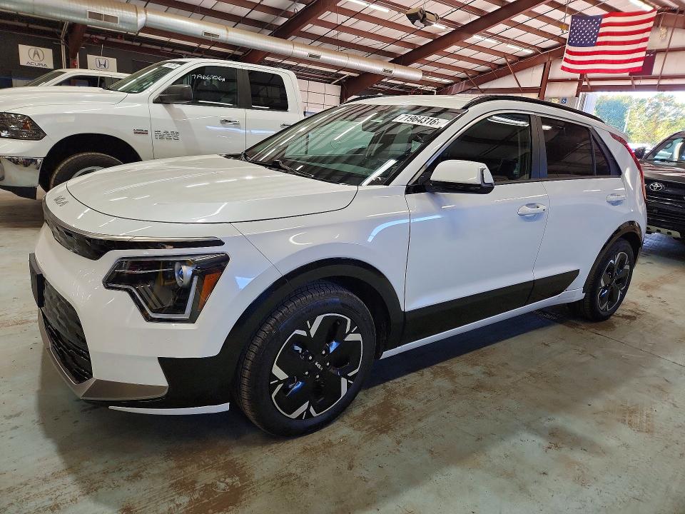 71964316 :رقم المزاد ، KNDCR3L11P5042893 vin ، 2023 Kia Niro مزاد بيع