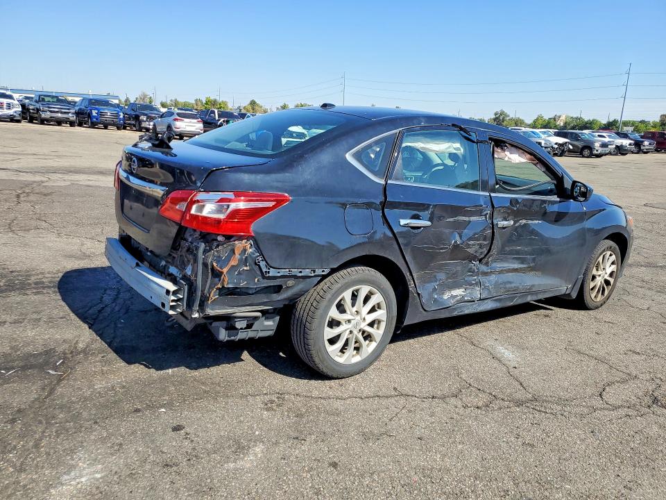 2019 Nissan Sentra მანქანა იყიდება აუქციონზე, vin: 3N1AB7AP5KL614795, აუქციონის ნომერი: 70926426