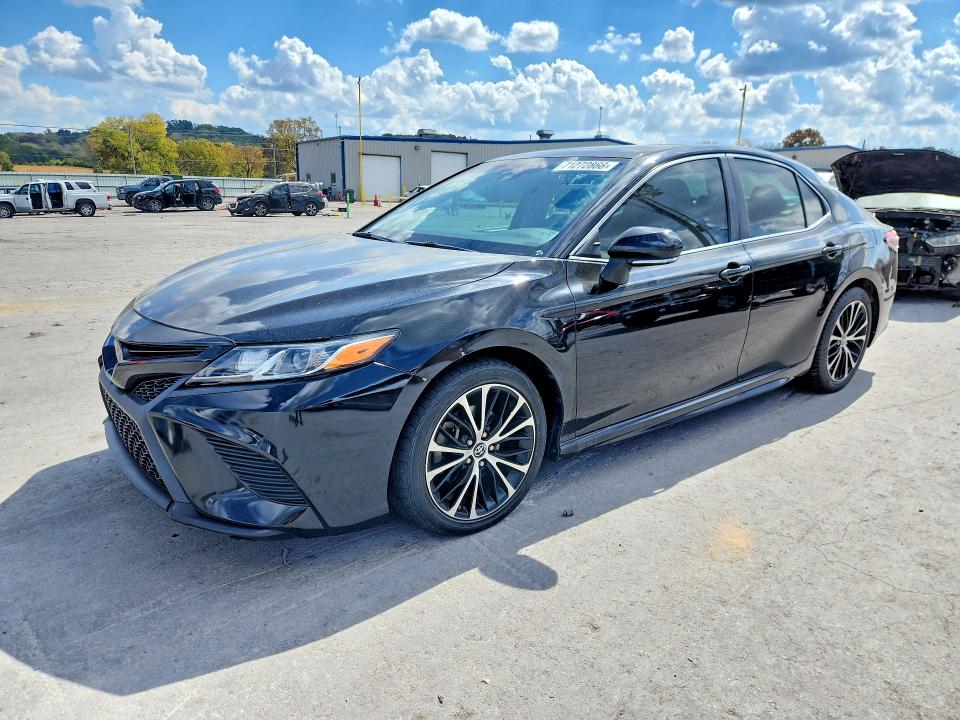 Auction sale of the 2018 Toyota Camry, vin: 4T1B11HKXJU079359, lot number: 71272866