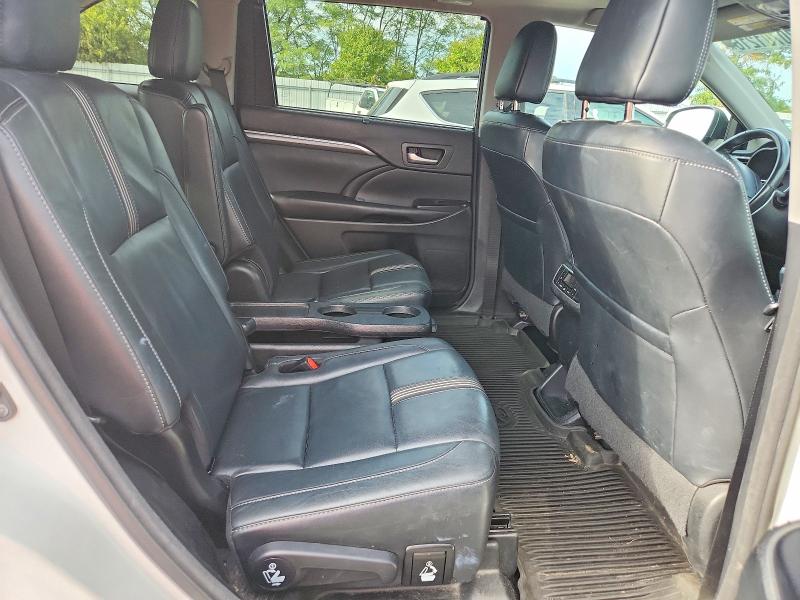 2017 Toyota Highlander მანქანა იყიდება აუქციონზე, vin: 5TDJZRFH5HS386239, აუქციონის ნომერი: 70701216