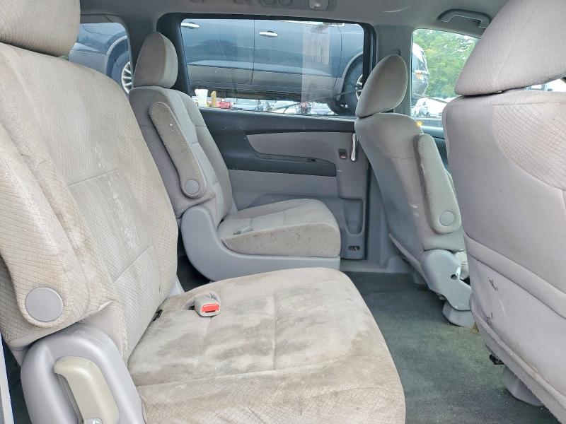71530386 :رقم المزاد ، 5FNRL5H26GB121127 vin ، 2016 Honda Odyssey مزاد بيع