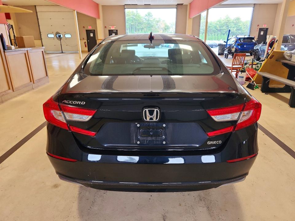 Aukcja sprzedaży 2018 Honda Accord, vin: 1HGCV1F41JA054788, numer aukcji: 72717796