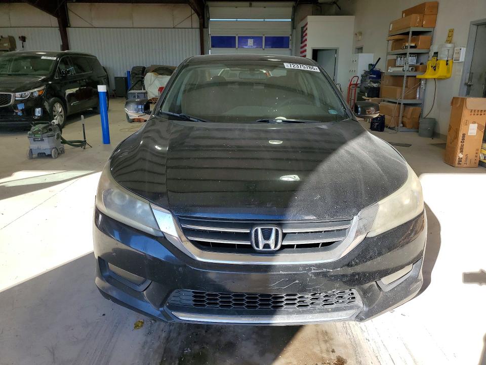 72375786 :رقم المزاد ، 1HGCR2F79FA006659 vin ، 2015 Honda Accord مزاد بيع