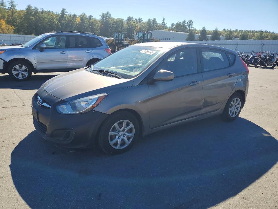 2013 Hyundai Accent მანქანა იყიდება აუქციონზე, vin: KMHCT5AE2DU118461, აუქციონის ნომერი: 71665596