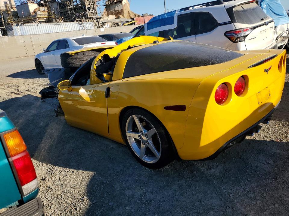 71234856 :رقم المزاد ، 1G1YY24UX55113011 vin ، 2005 Chevrolet Corvette مزاد بيع