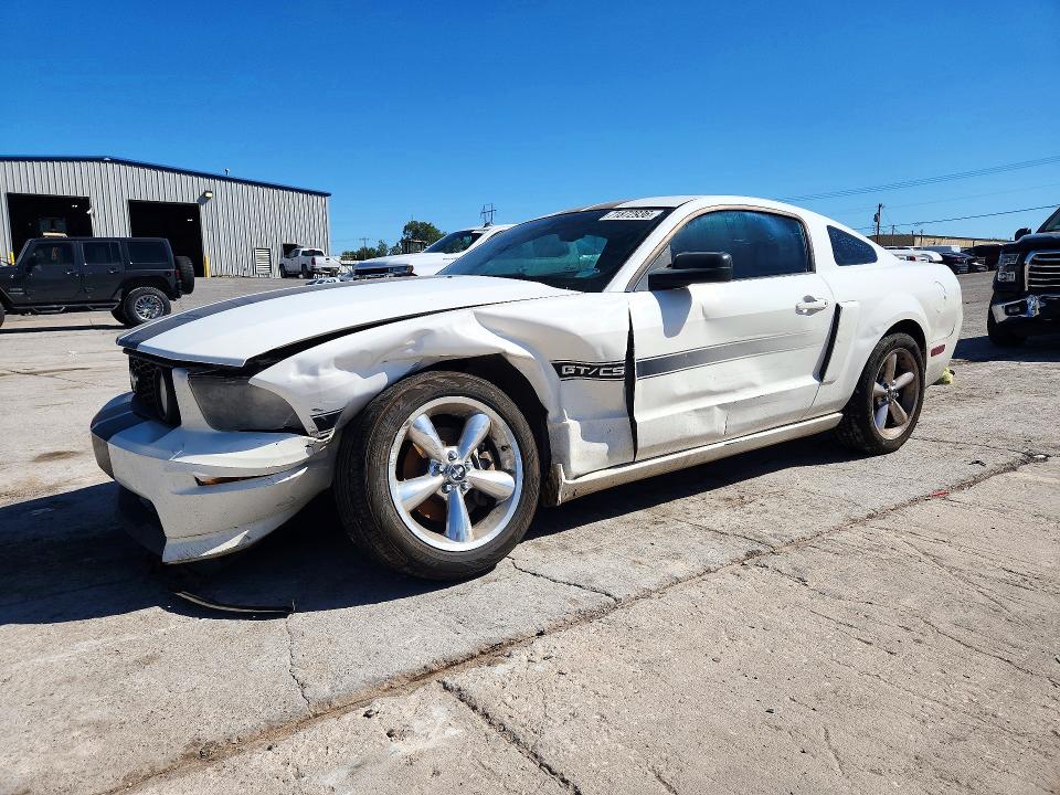 2007 Ford Mustang მანქანა იყიდება აუქციონზე, vin: 1ZVFT82H675349158, აუქციონის ნომერი: 71872936